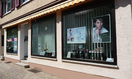 weiter zur Kosmetik-Seite ABSOLUT BEAUTY